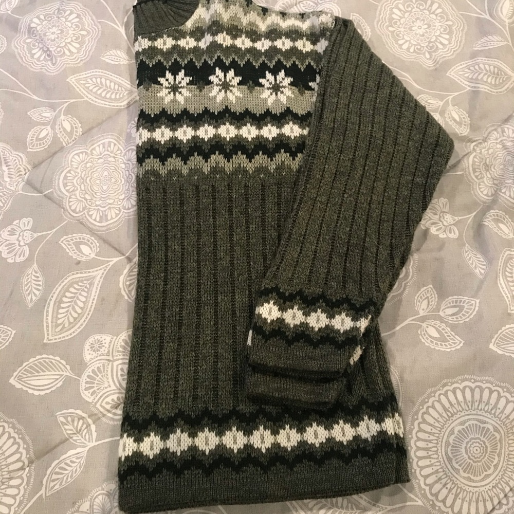Holiday sweater